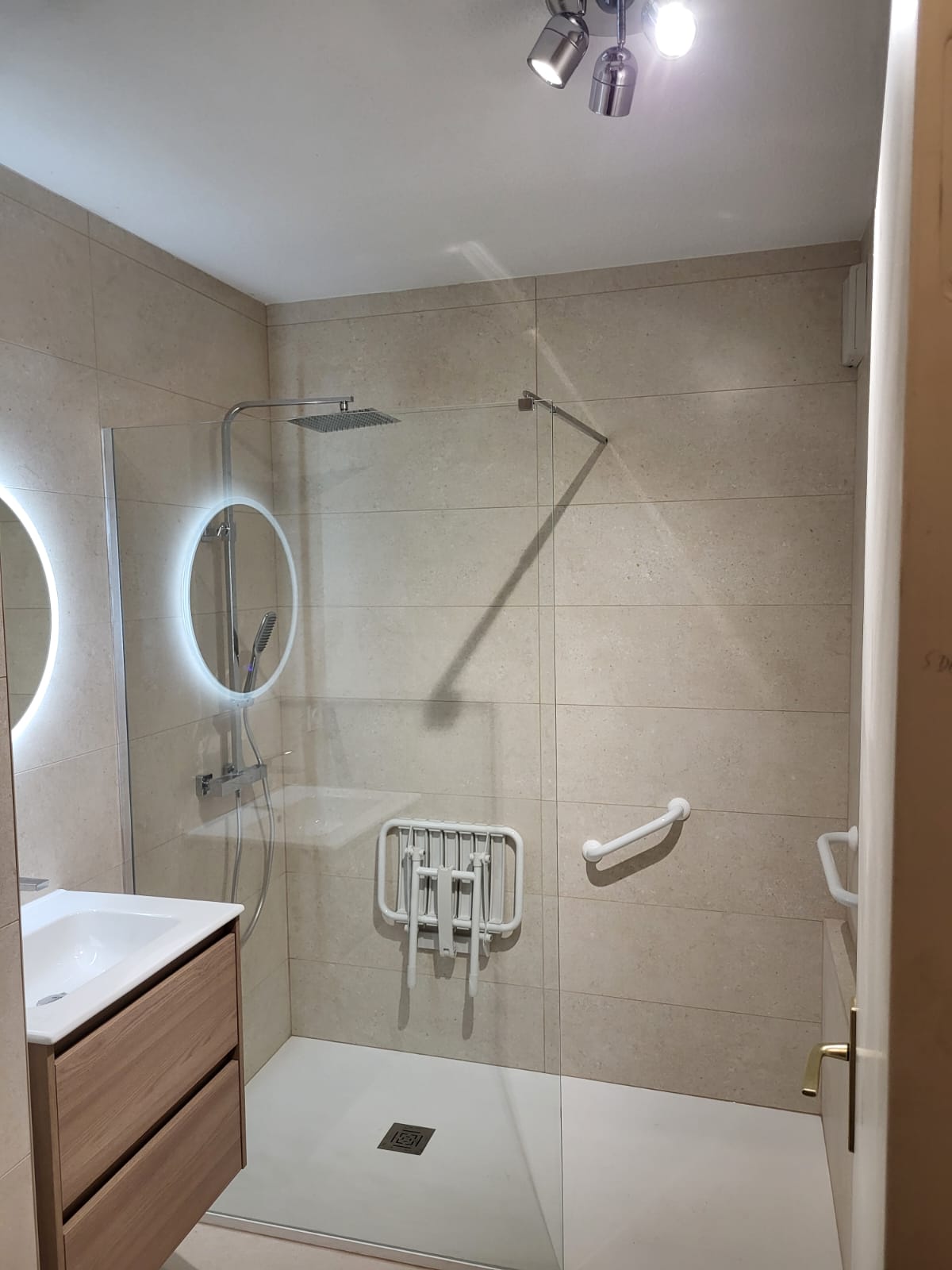Salle de bain / plomberie – AB Plomberie Narbonne – photo 16